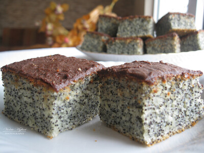 Tortë me mak dhe çokollatë