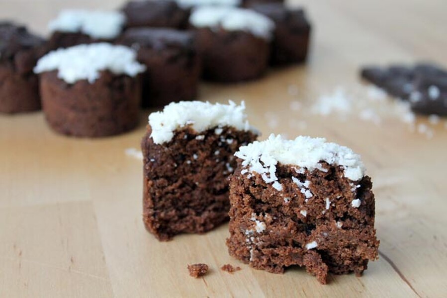 Muffins me kokos