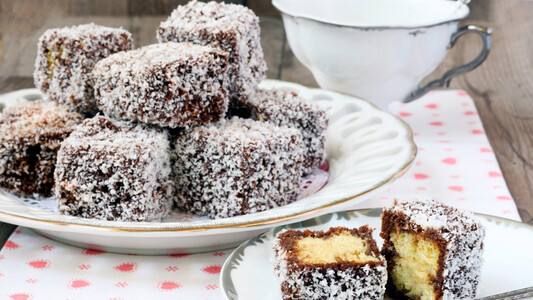 Receta për versionin e shpejtë të ëmbëlsirës së preferuar!