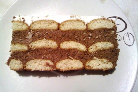 Ëmbëlsirë me biskota plazma