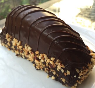 Malaga-ëmbelsirë me banane dhe çokollatë