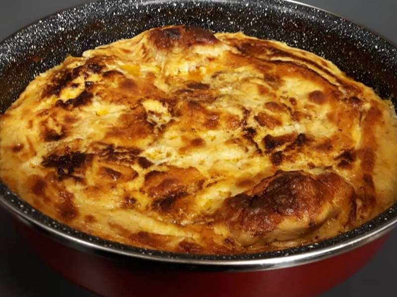 Tavë kosi me pulë dhe hudhra