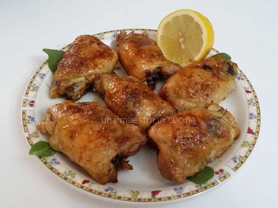 Pulë pikante me salcë limoni