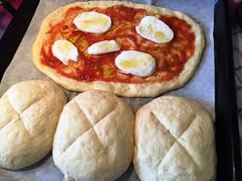 Si të bëni brumë perfekt për pica