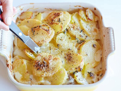 Patate me qumësht në furrë