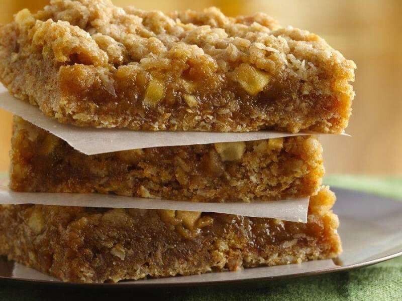 Ëmbëlsirë me Mollë, Arra dhe Kanellë