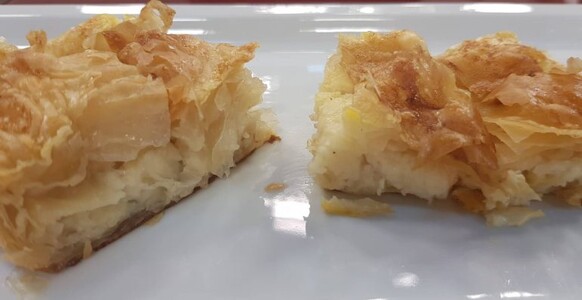 Byrek me djathë kaçkavall