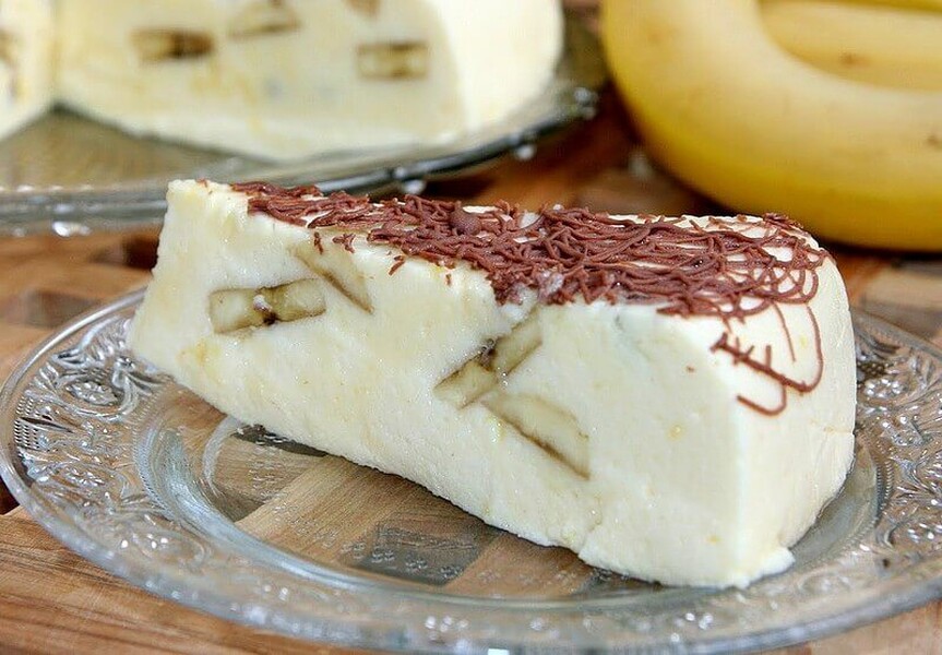 Ëmbëlsirë me banane