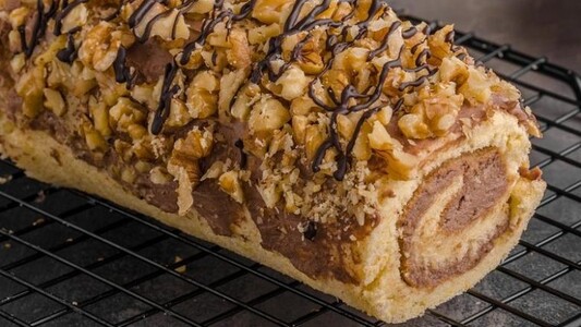 Ëmbëlsirë me lajthi: Recetë e shpejtë në çastin e fundit!