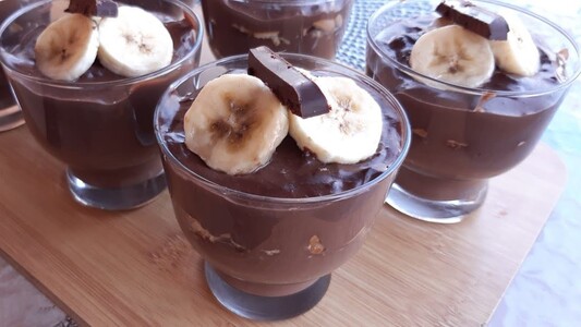 Embelsire e lehte me qumesht dhe keksa (Video)