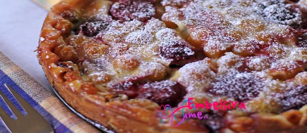 Ëmbëlsirë franceze me qershi