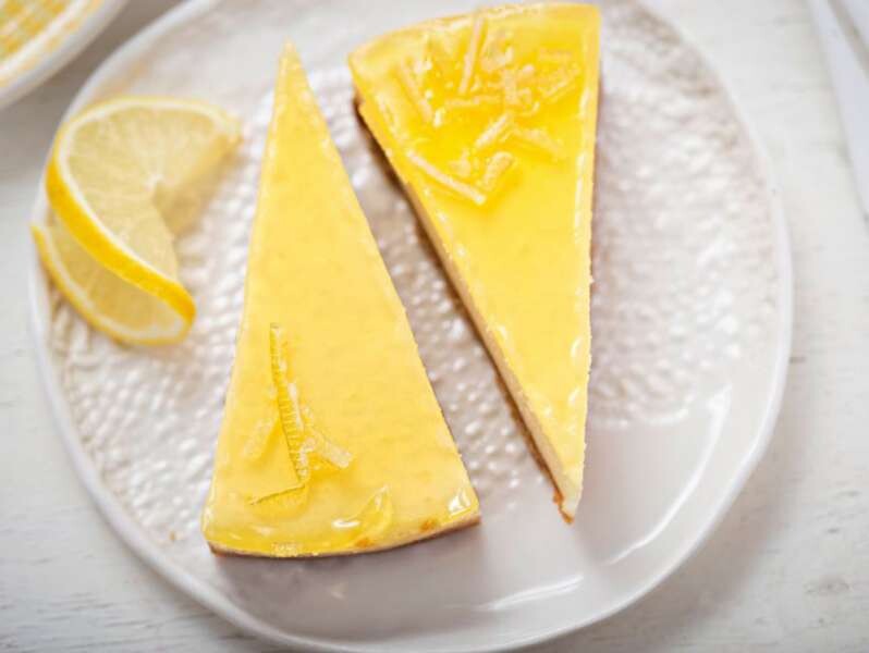 Cheesecake delikat me krem limoni dhe djathë Philadelphia