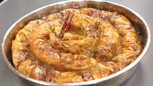 Dredhanik me arra dhe sherbet. Receta nga Zonja Vjollca