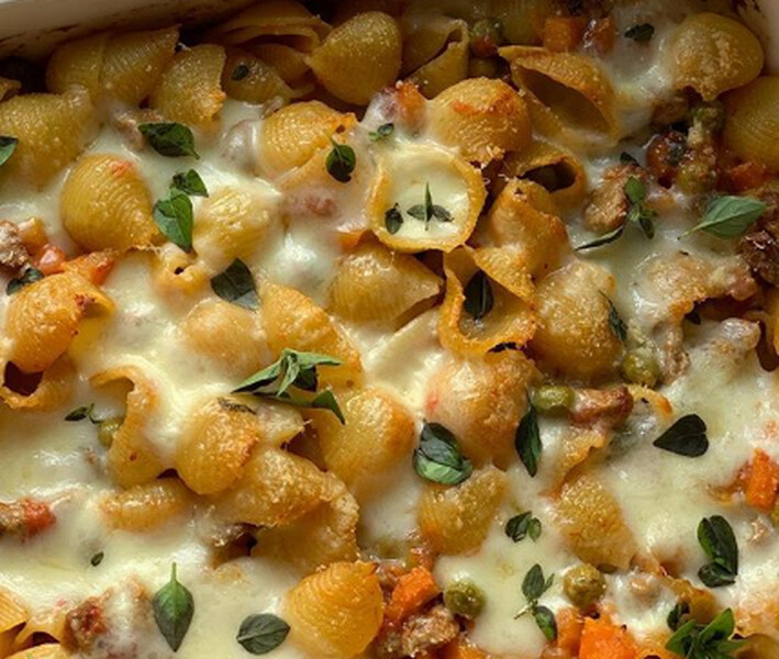 Makarona në furrë me mish viçi dhe perime, super të shijshme për çdo vakt