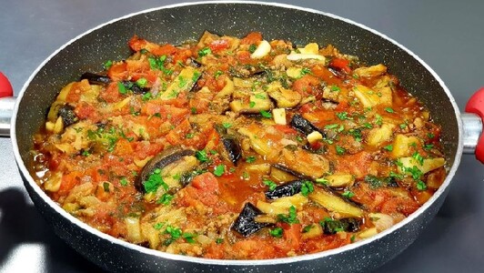 Fërgesë me patëllxhanë. Receta nga Zonja Vjollca