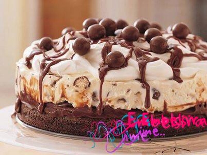 Orte me qokolade dhe akullore