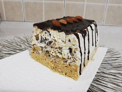 Ëmbëlsire me plazma keksa dhe krem banane