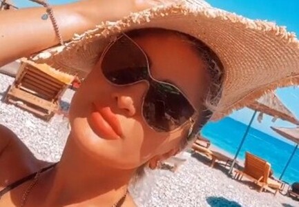 Engji në pushime me mashkullin e zemrës, më në fund publikon foto me të