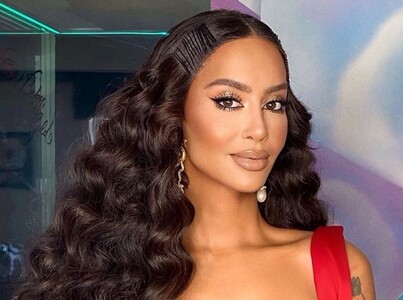 Dafina Zeqiri kështu duket pa vetulla