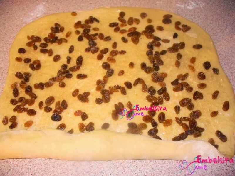 Rolo me rrush te thate dhe sherbet portokalli (Receta e derguar nga Sajmira)