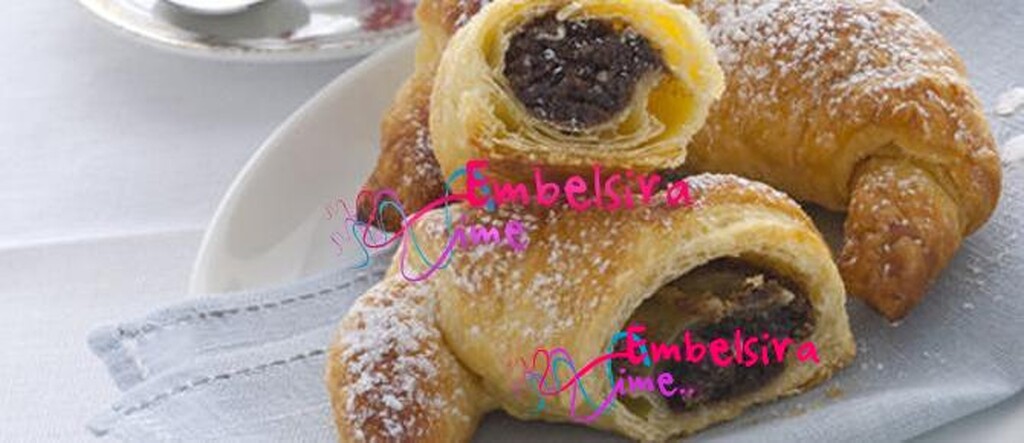 Kruasan me krem kafeje