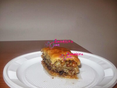 Bakllava turke (Receta e derguar nga Dallandyshe Siqeca)