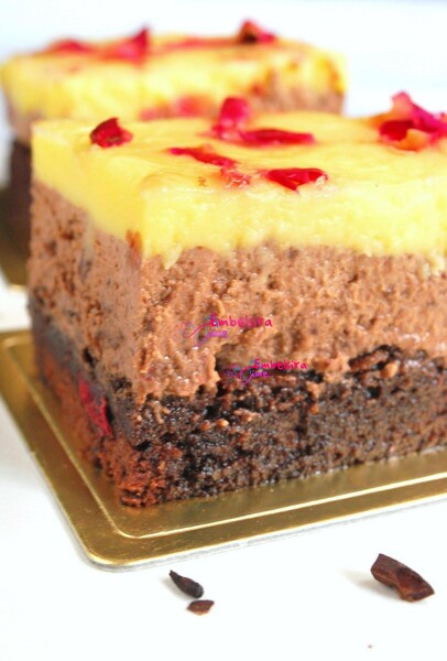 Mousse çokollatë me krem limoni