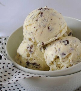 Akullore “stracciatella”