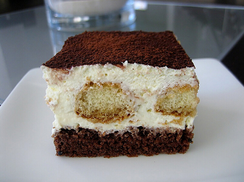 Tiramisu me pandispanje