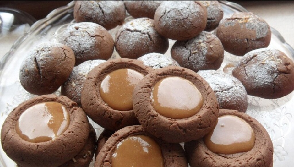 Gurabie te mbushura me karamel