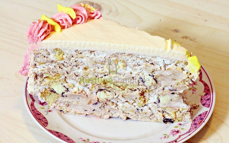 Tortë me krem banane