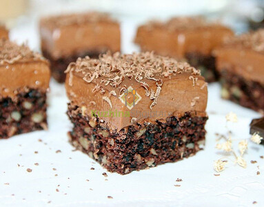 Ëmbëlsirë me arra dhe çokollatë