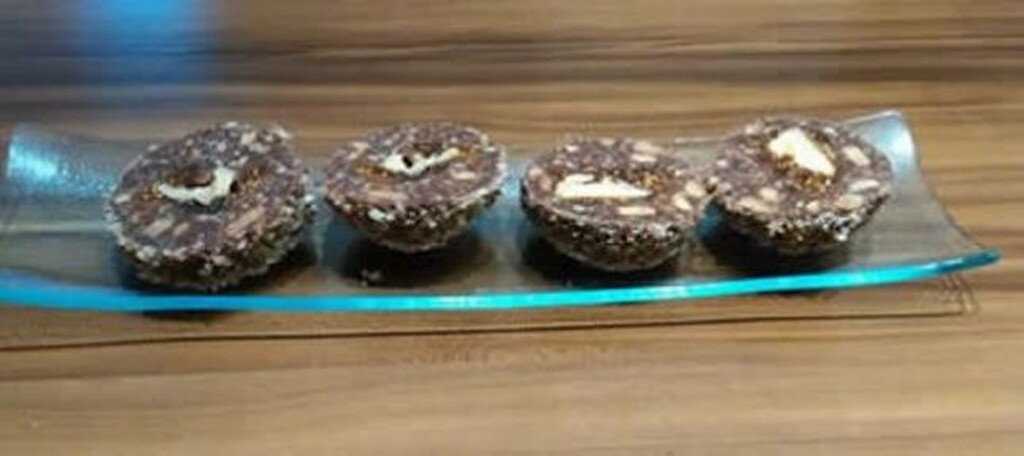 Embëlsira : Toptha Me Fiqa Dhe Arra