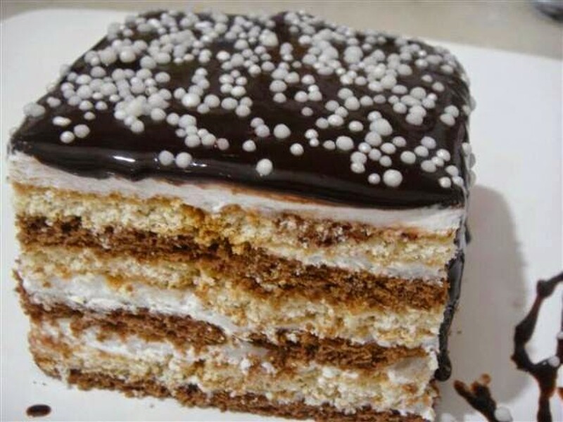 Torte me keksa dhe kakao