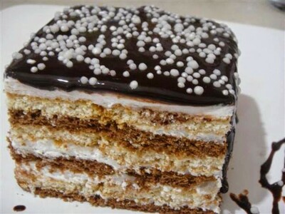 Torte me keksa dhe kakao