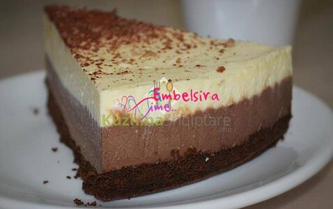 Tortë me tri lloje të çokollates