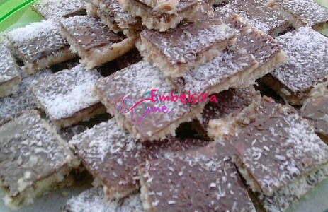 Embelsire me çokollate dhe arrë kokosi