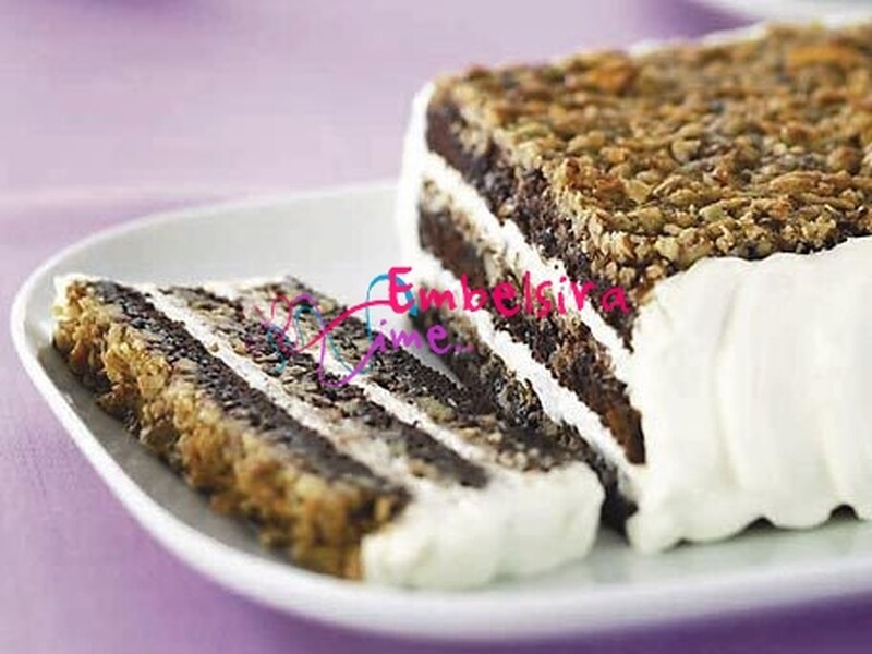 Ëmbëlsirë tripjesëshe