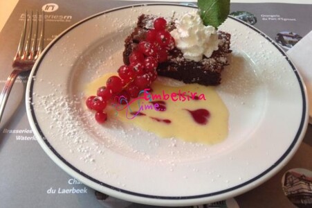 Tortë me çokollatë