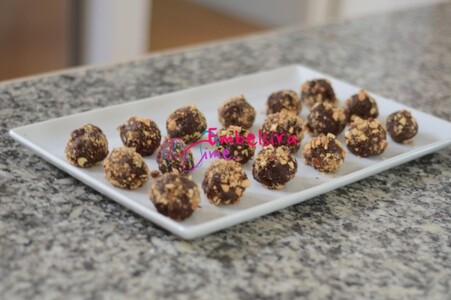 Toptha me kakao dhe hurme