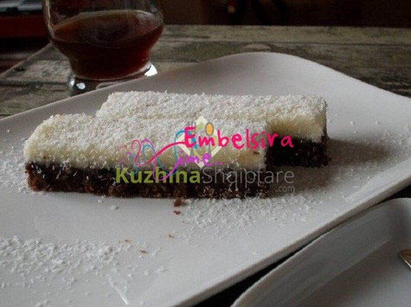 Katrorë dyngjyrësh