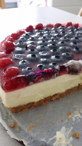 “Cheesecake” me vishnje