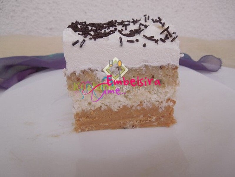 Tortë me krem pudingu