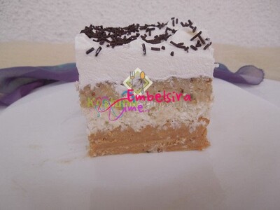 Tortë me krem pudingu