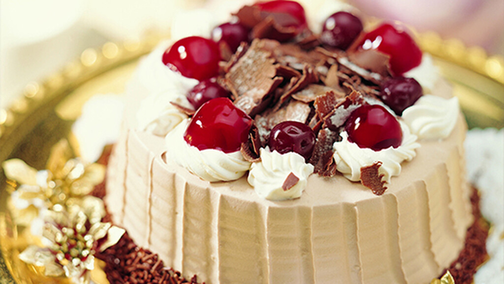 Ëmbëlsirë verore me qershi