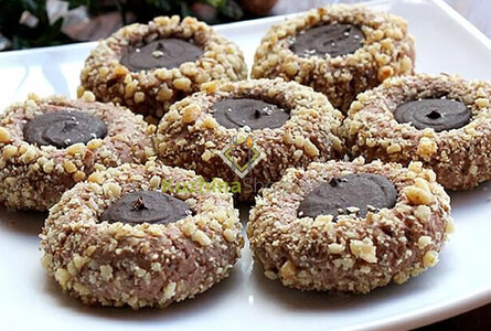 Rrathë me çokollatë dhe arra