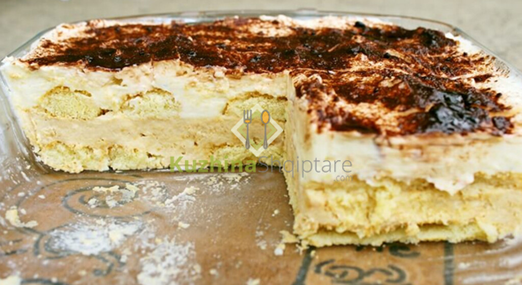 Ëmbëlsirë me pishkotë