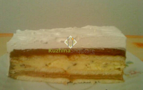 Tortë me nutellë, krem banana dhe çokollatë