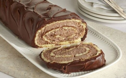 Roladë me çokollatë