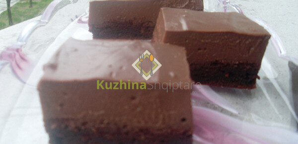 Ëmbëlsirë pa vezë dhe pa margarin